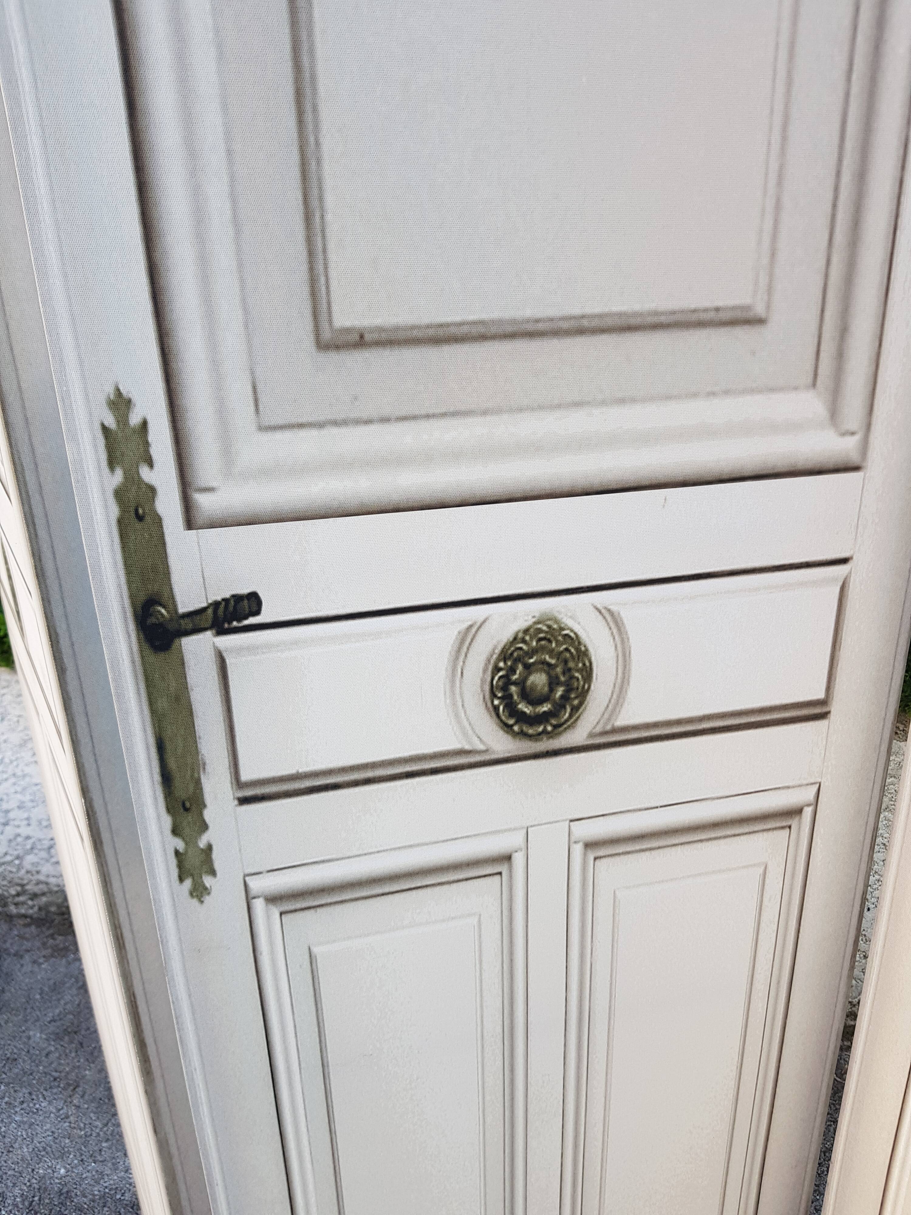 Trompe l'oeil screen