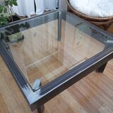 Table basse en métal et verre