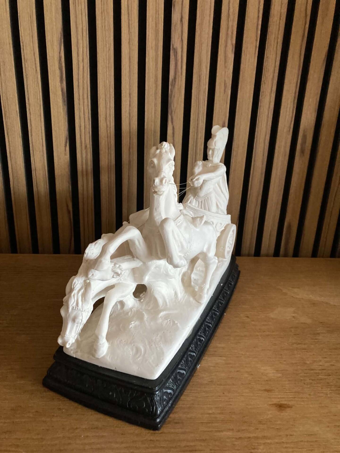 Sculpture char romain 