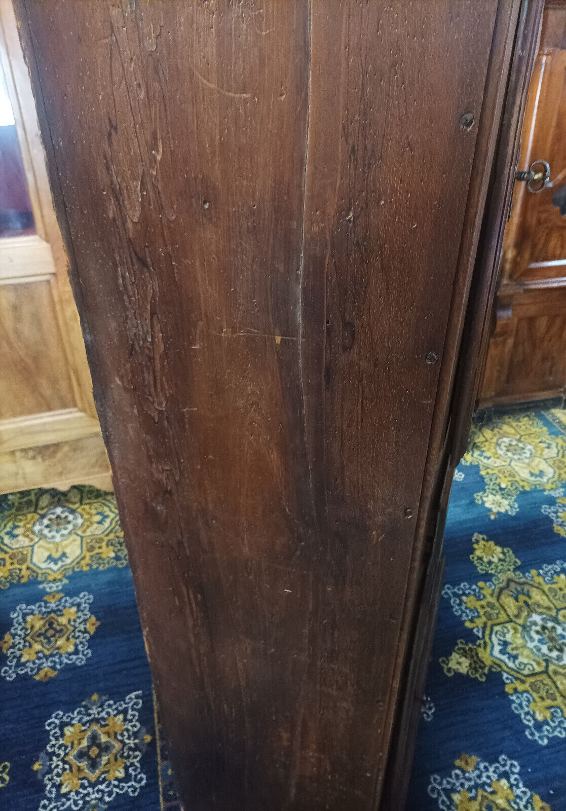 Standing man Louis XIII in oak 19th