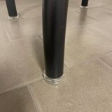 Dining table spider table Knoll