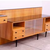 Armoire-bibliothèque vitrée vintage par Mojmír Požár, Tchécoslovaquie, 1960