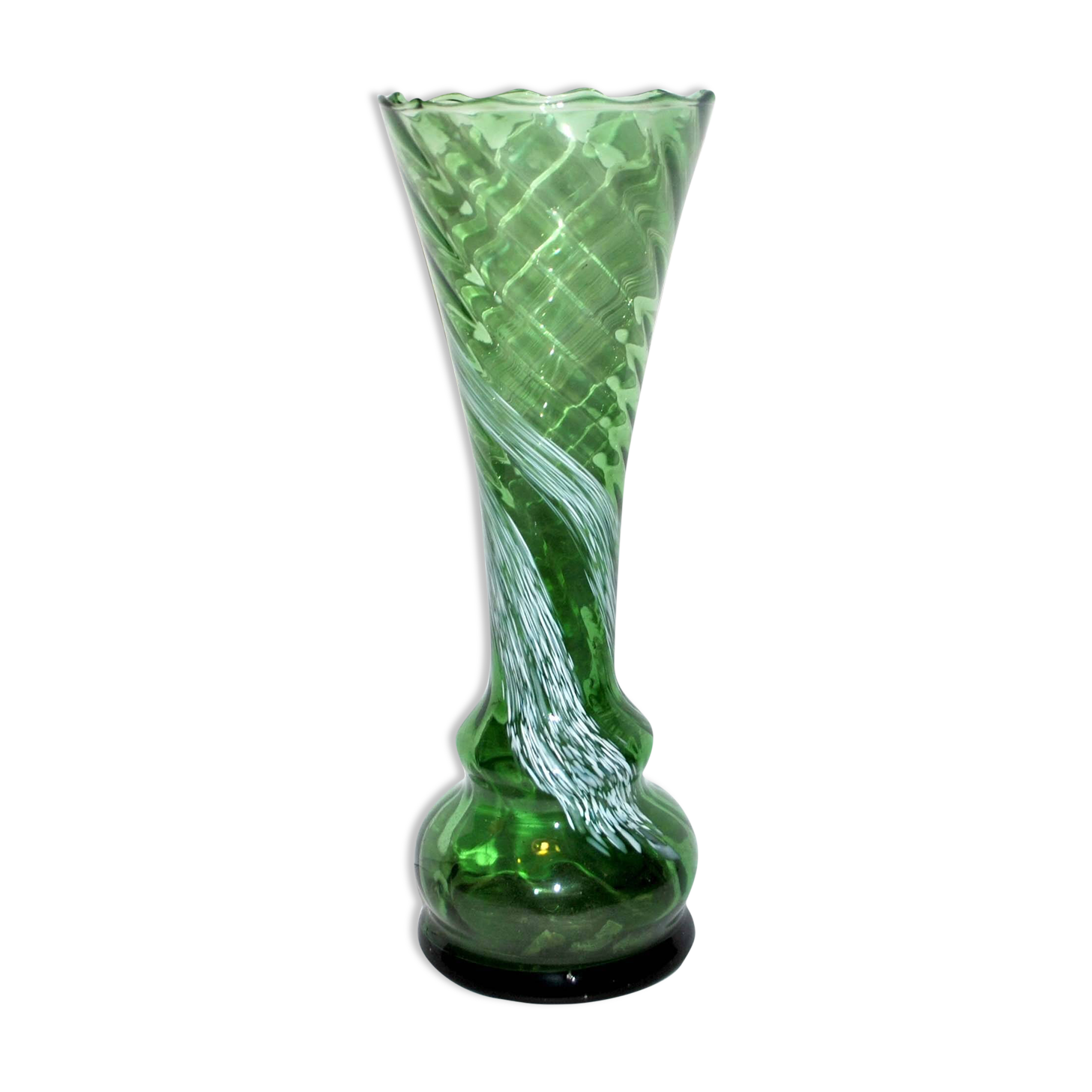 Antique vase in Clichy glass, speckled green with white speckles
