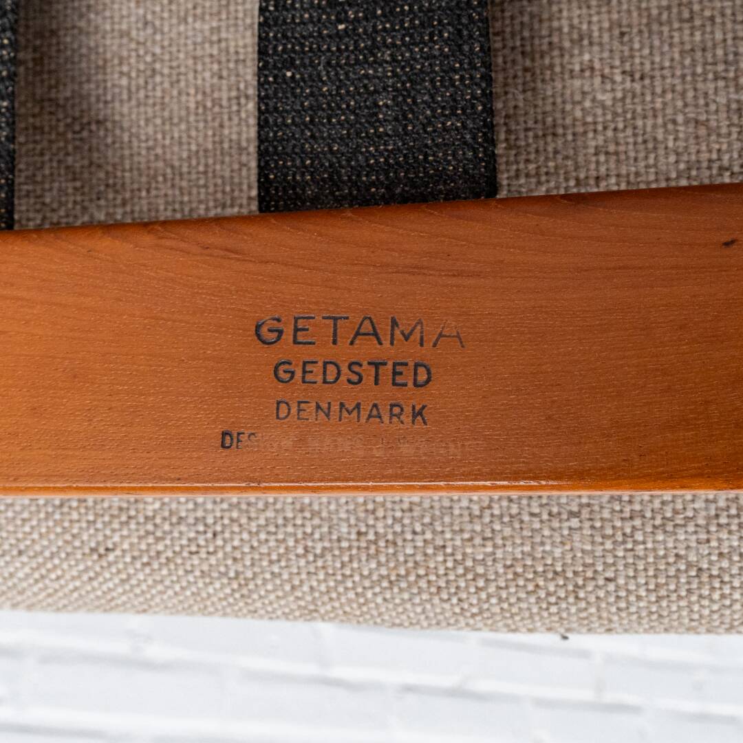 GE-375/2 Two-seater Sofa by Hans Wegner for Getama