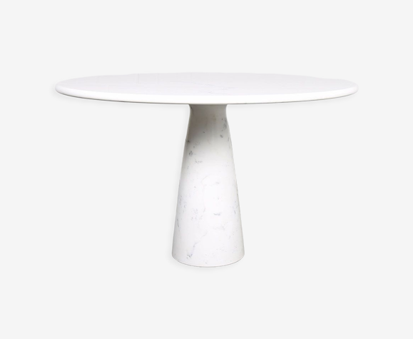 Table à manger en marbre