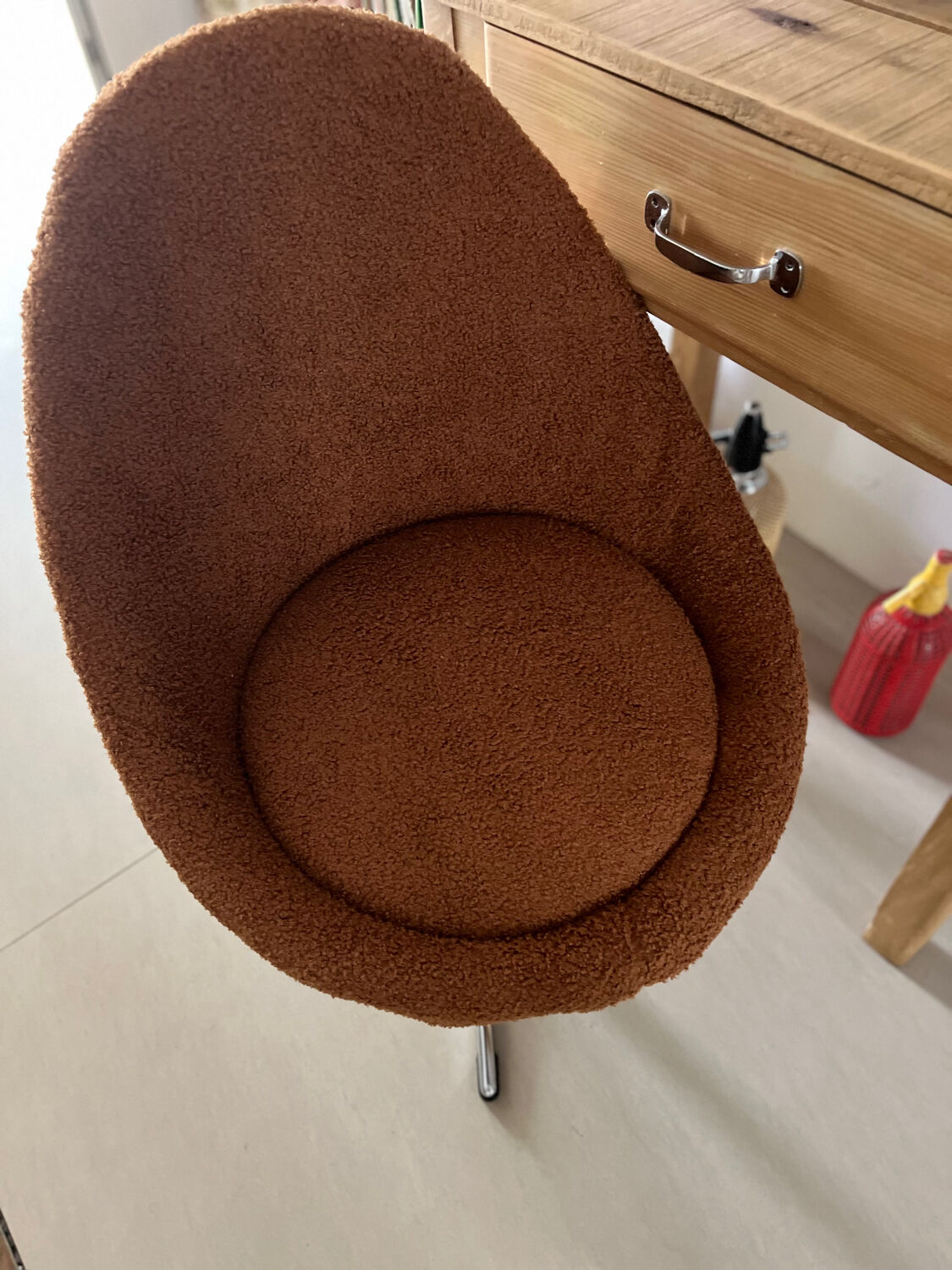 Pair of vintage 1970s swivel egg chairs
