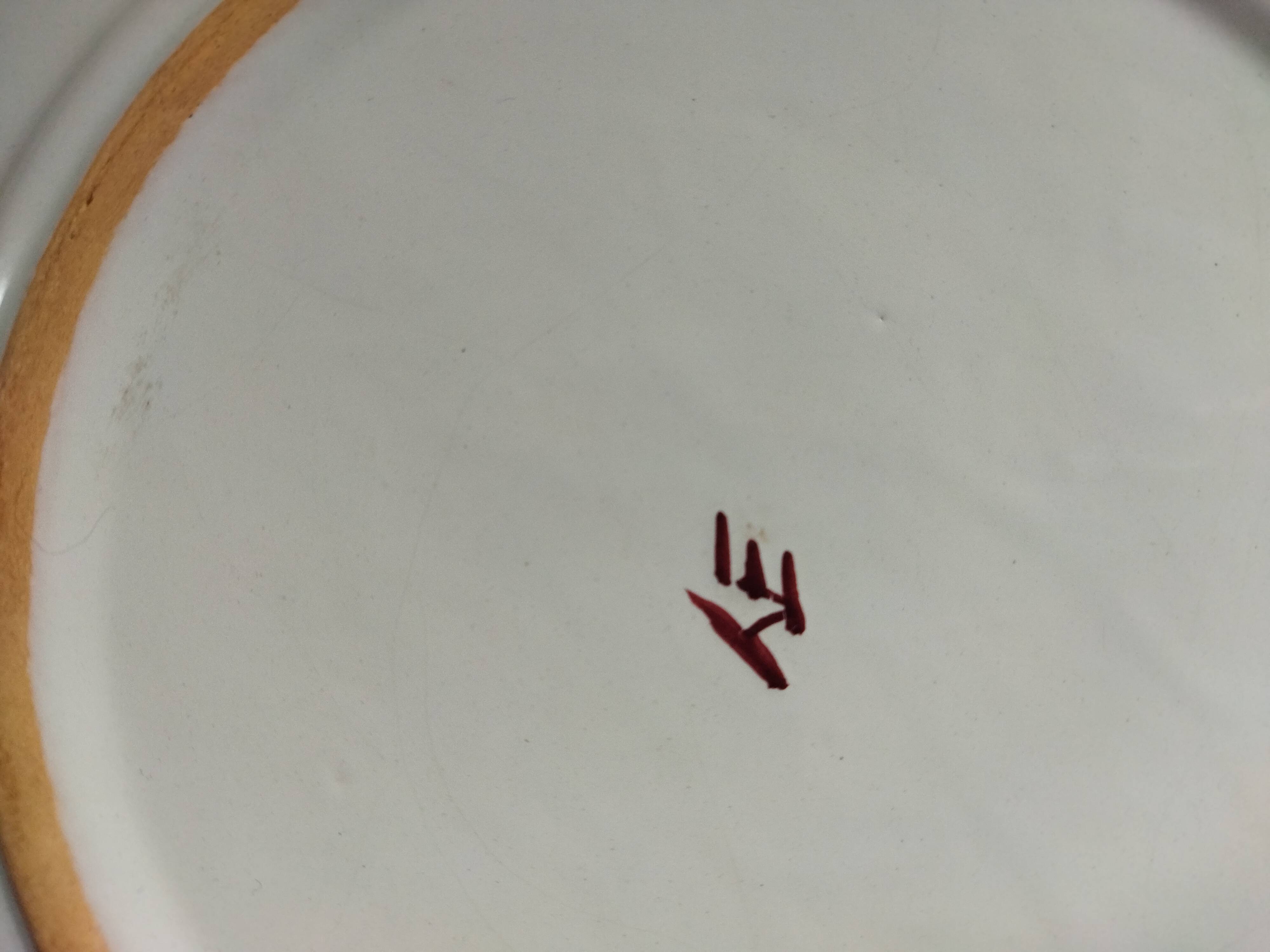 Earthenware plate