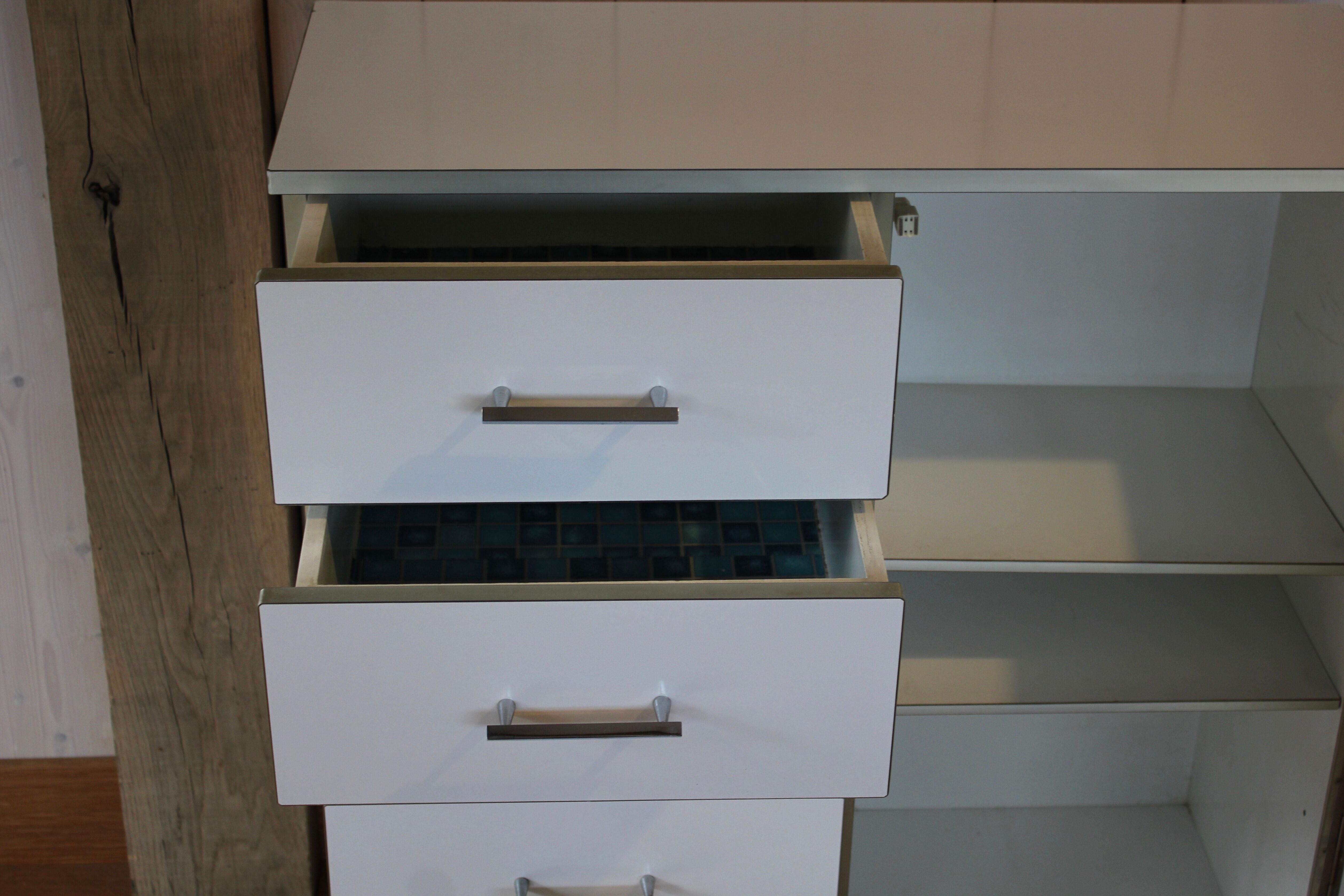 Bathroom furniture in formica 70s