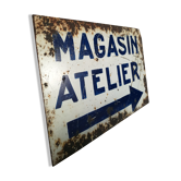 Ancienne plaque de magasin en tôle épaisse