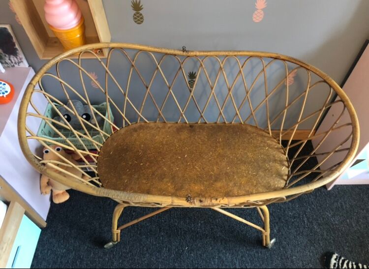 Rattan cradle