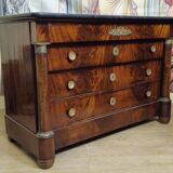 Empire period commode in flame mahogany – detached columns –