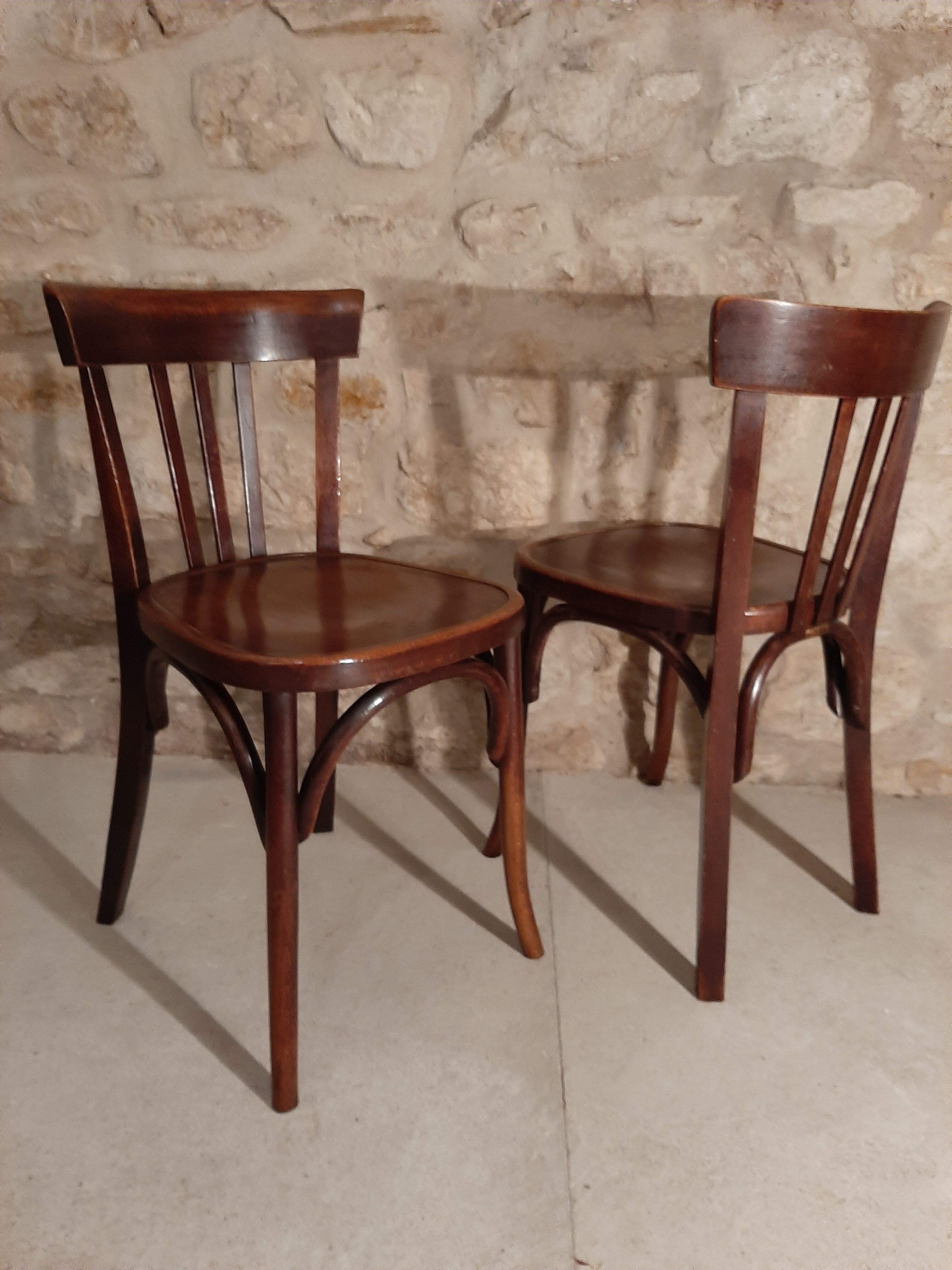 Set  de 2 chaises bistrot années 40 Fischel Wissembourg