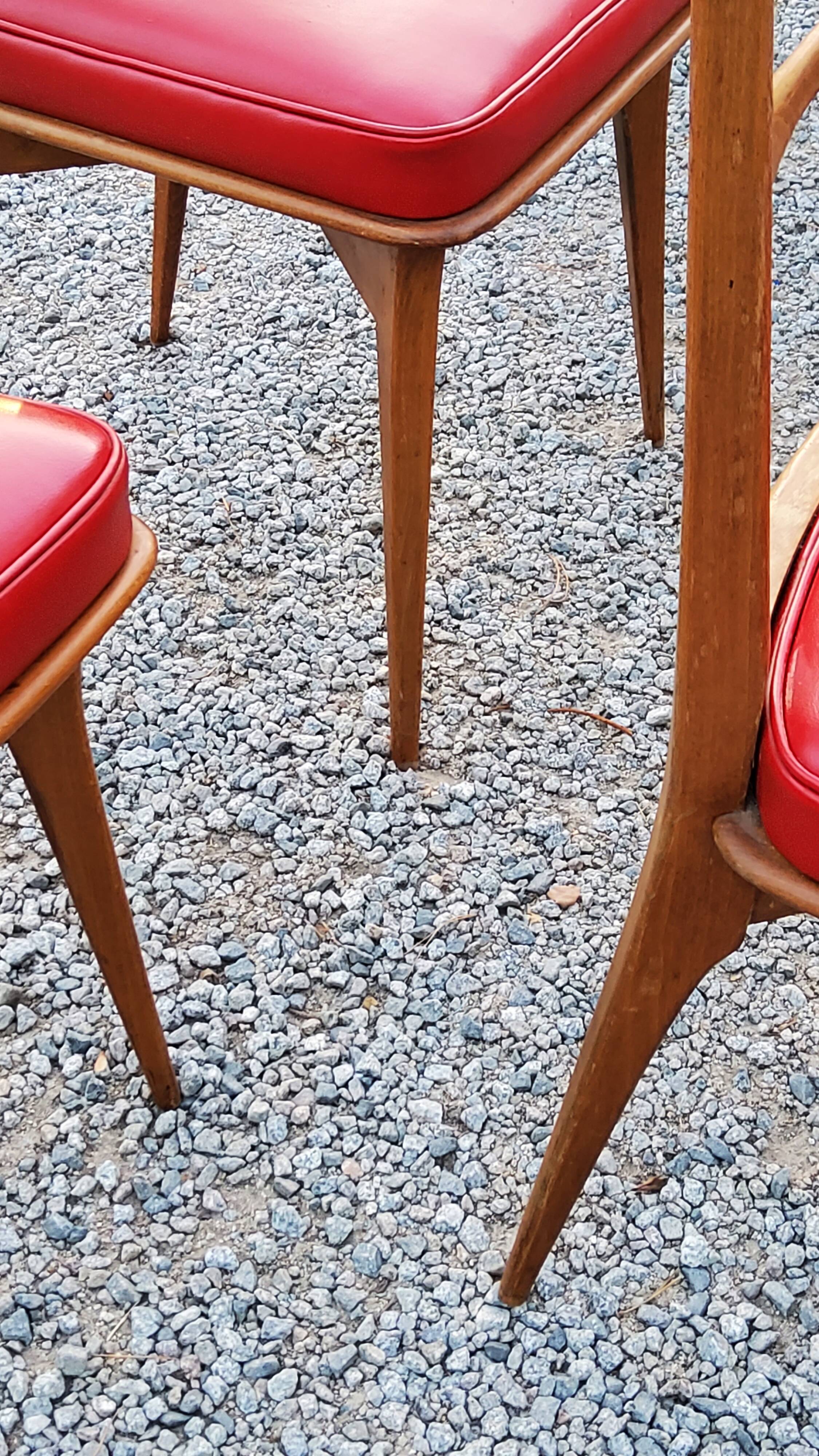 Set of 6 vintage Scandinavian style chairs from the 50s