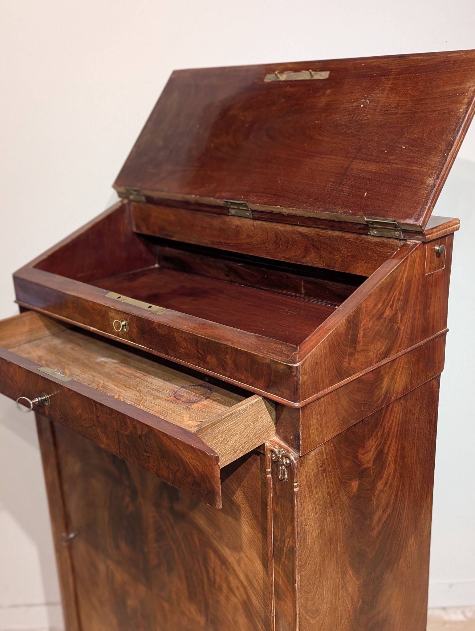 Large 19th century mahogany writing desk