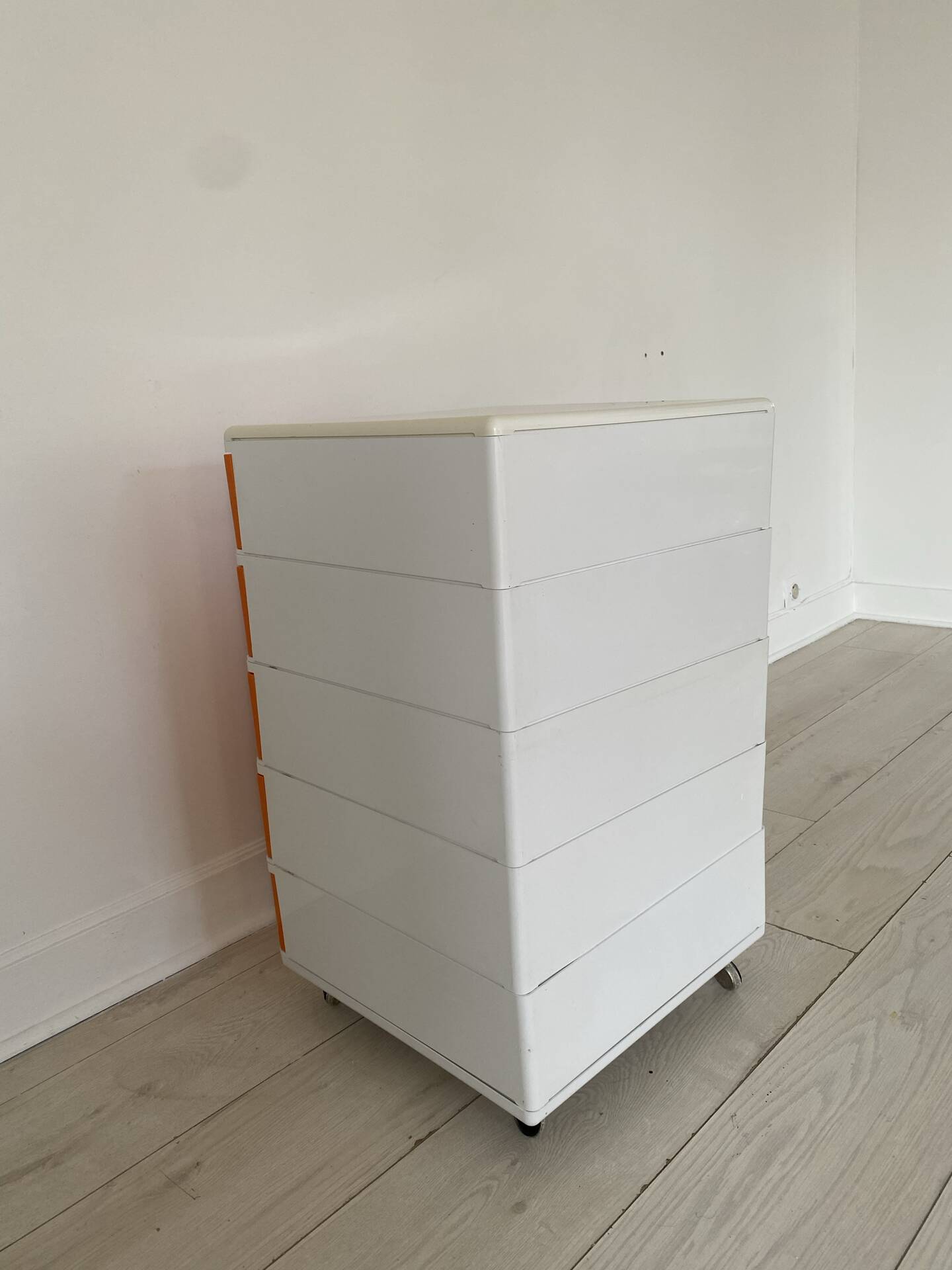 Desserte Flair plastique orange et blanc