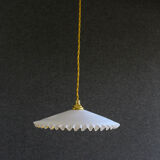 Pendant lamp in opaline
