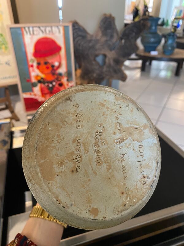 Vase en céramique signé Keraluc