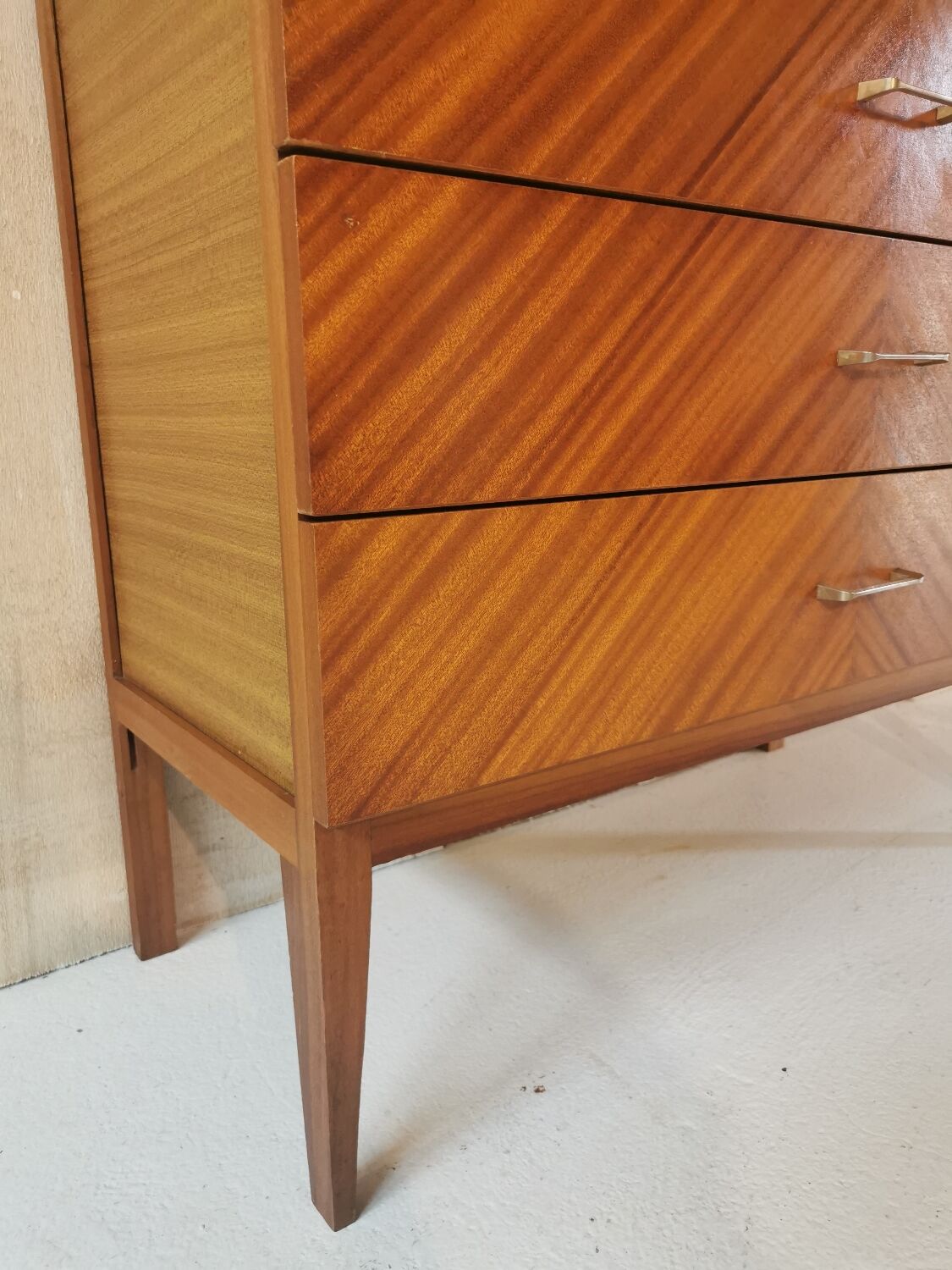 Commode vintage