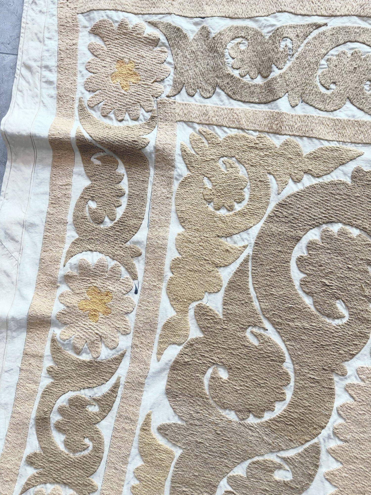 Vintage hand-embroidered tablecloth 123x144 cm