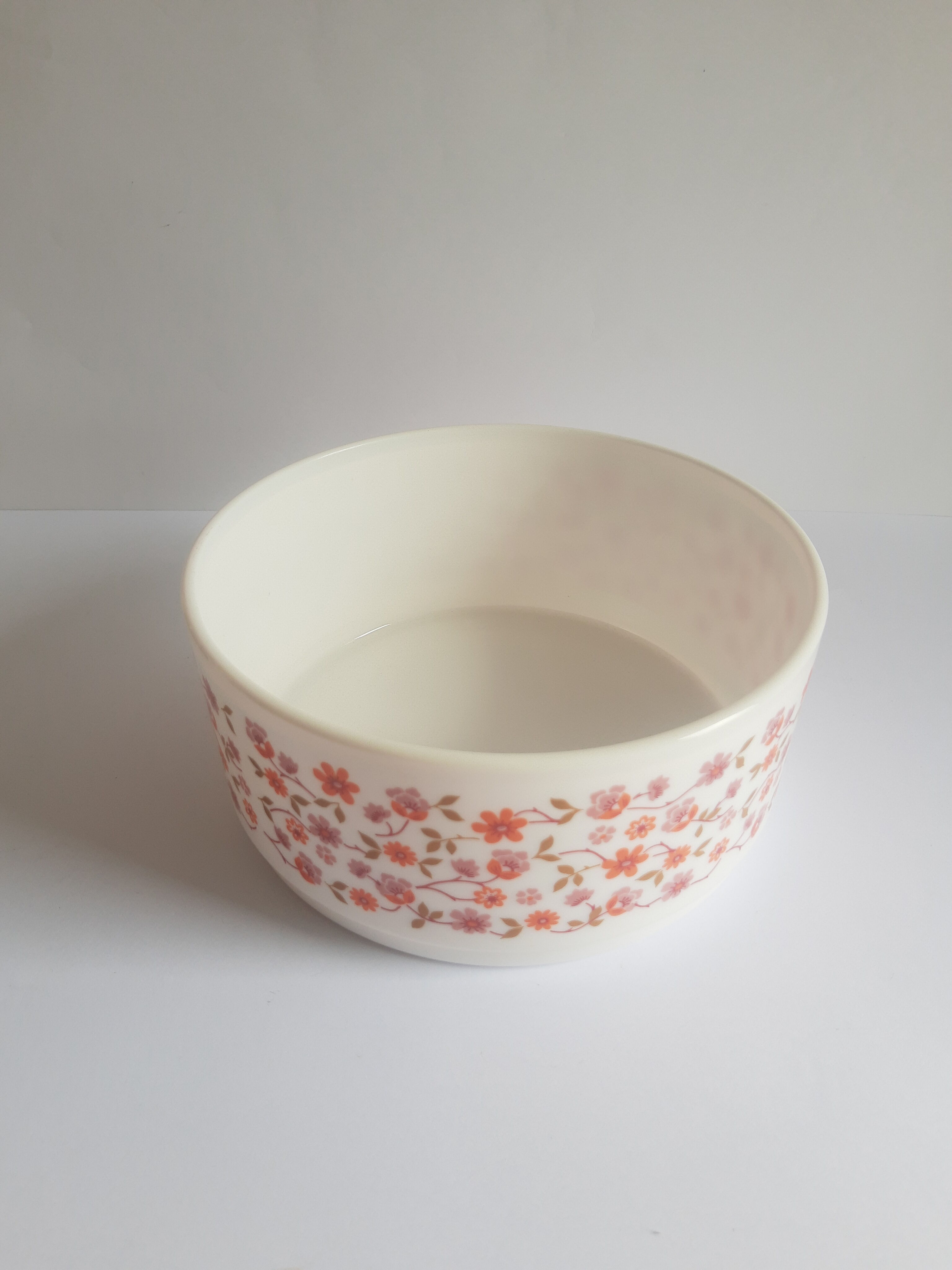Salad bowl opaline arcopal scania vintage flowers 70s