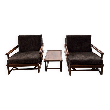 Mc Guire Fauteuils and table (set of 3)