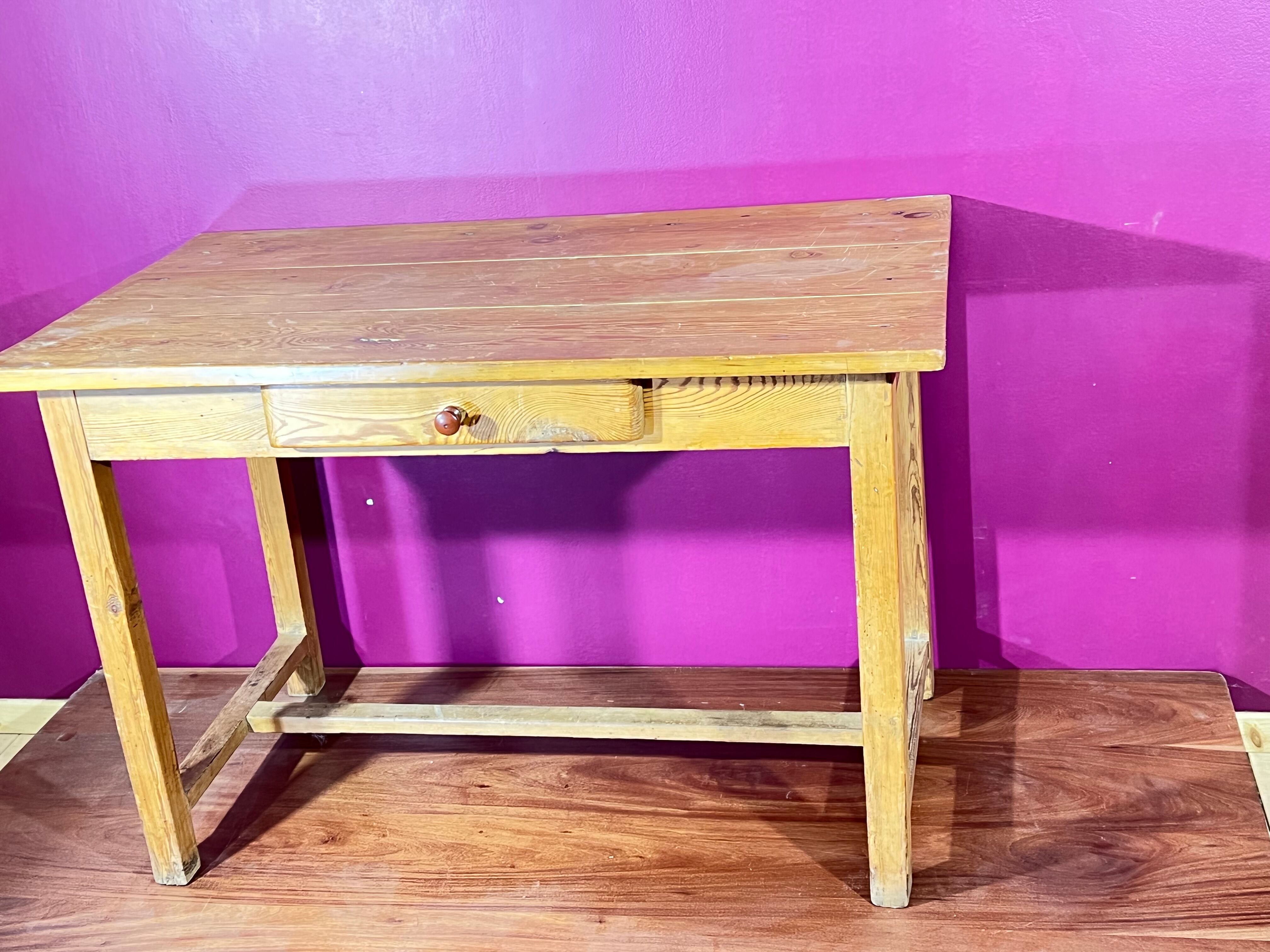 Small Farm Table / Country Office