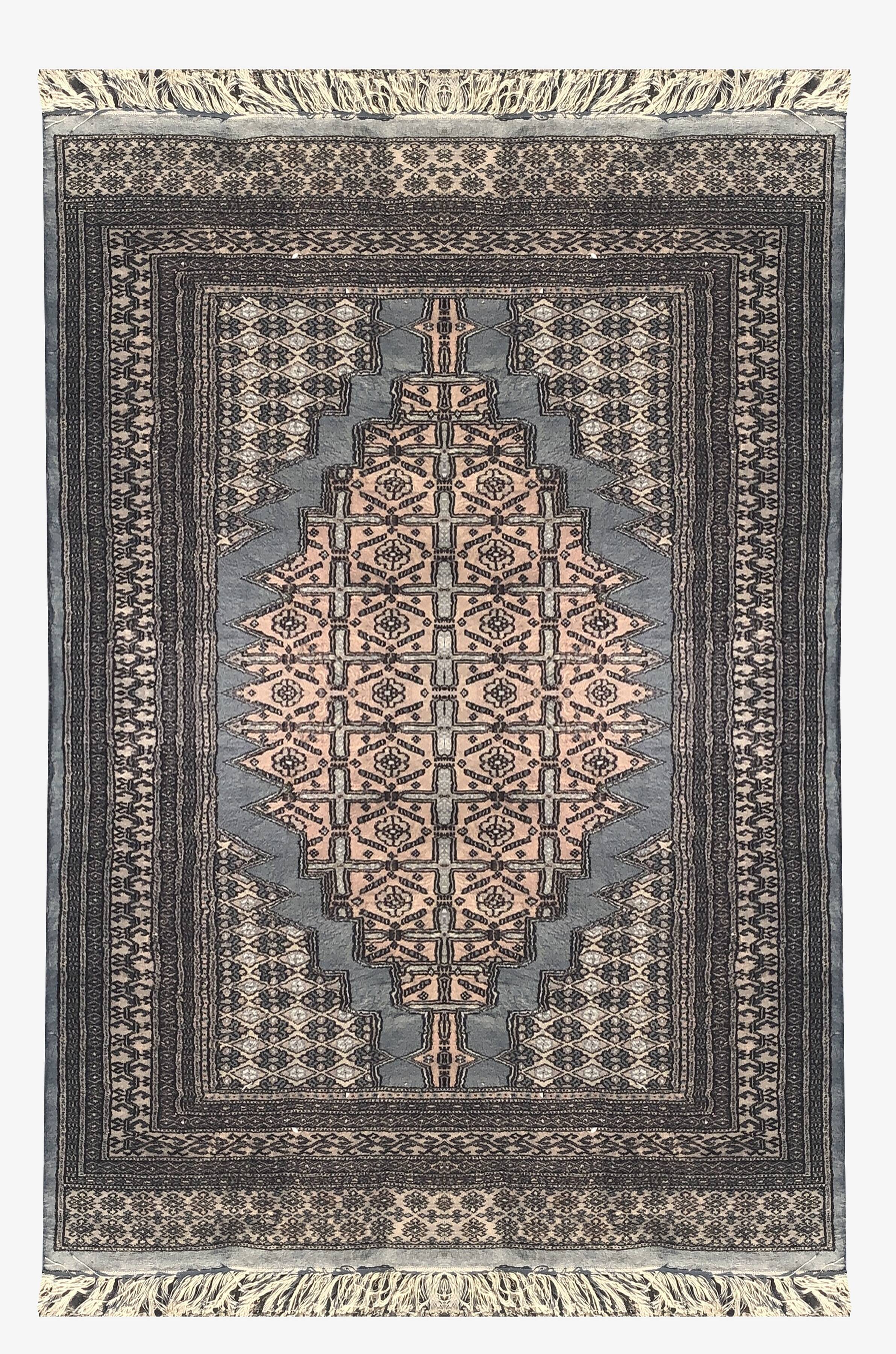 Pakistan oriental rug. 1.28 X 1.90 meters. Handmade