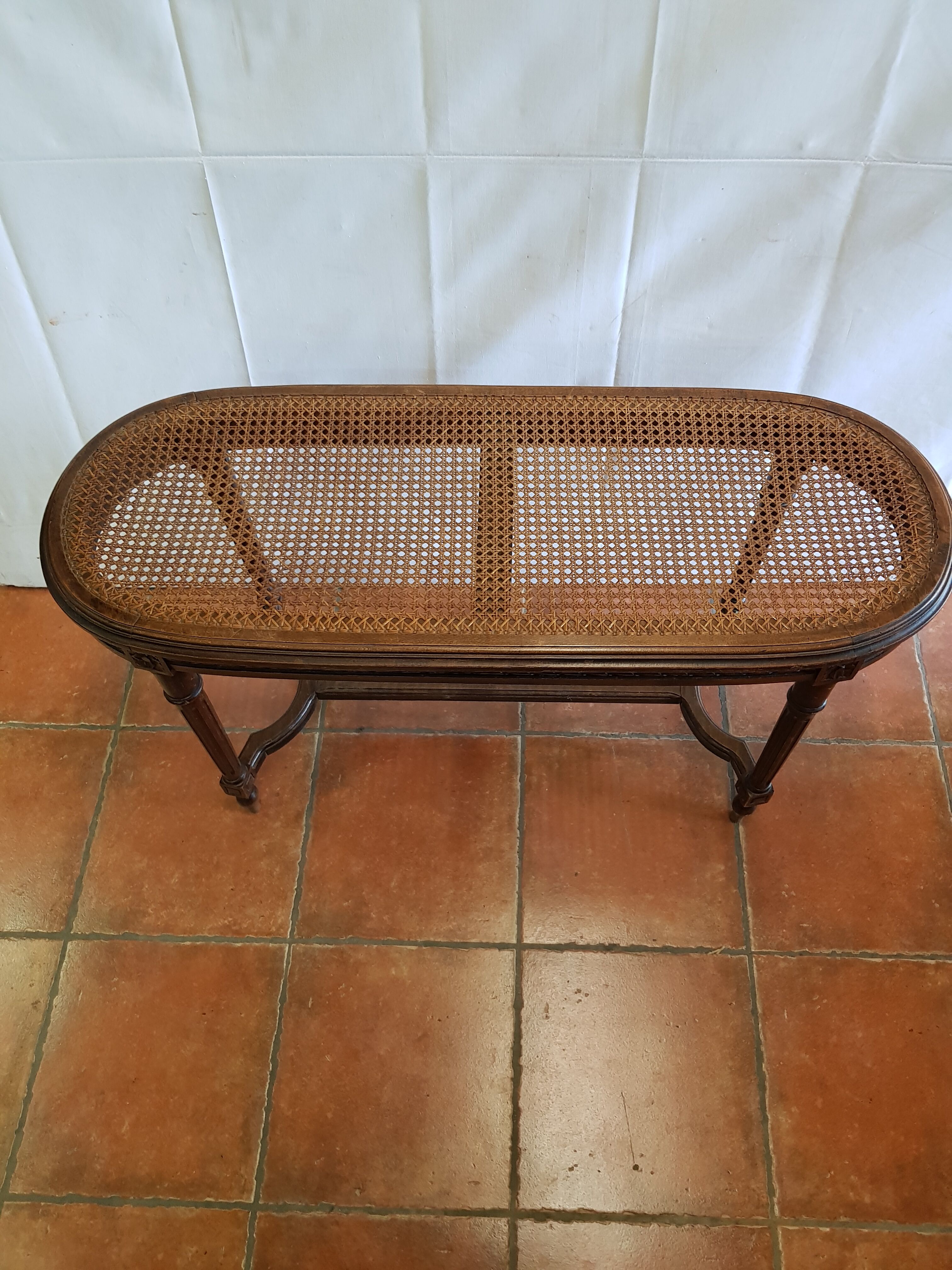 Two-seater piano bench