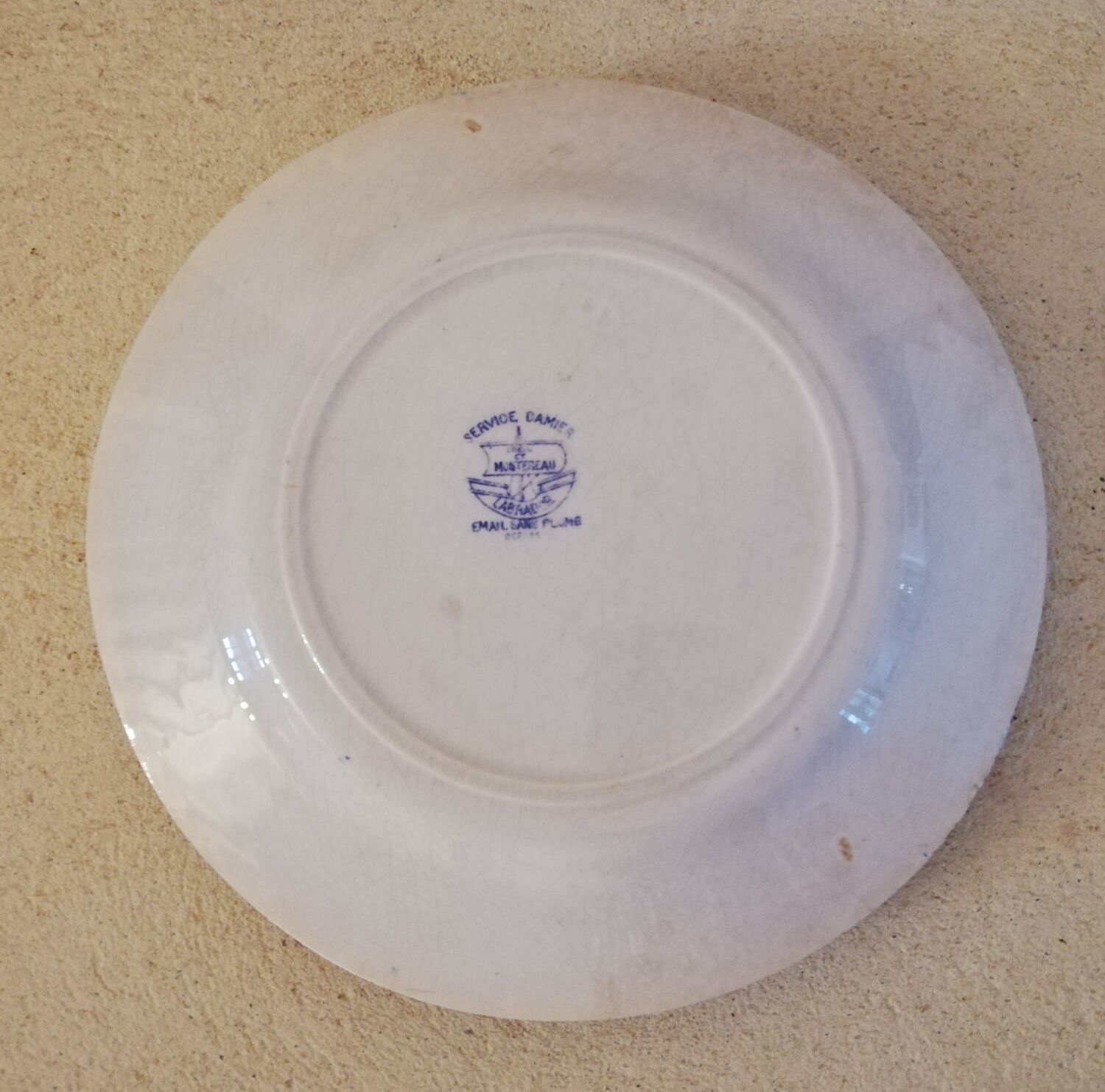 4 plates earth of iron Creil and Montereau