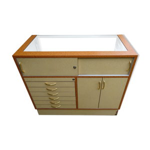 Meuble  vitrine