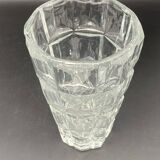 Vase en verre à facettes