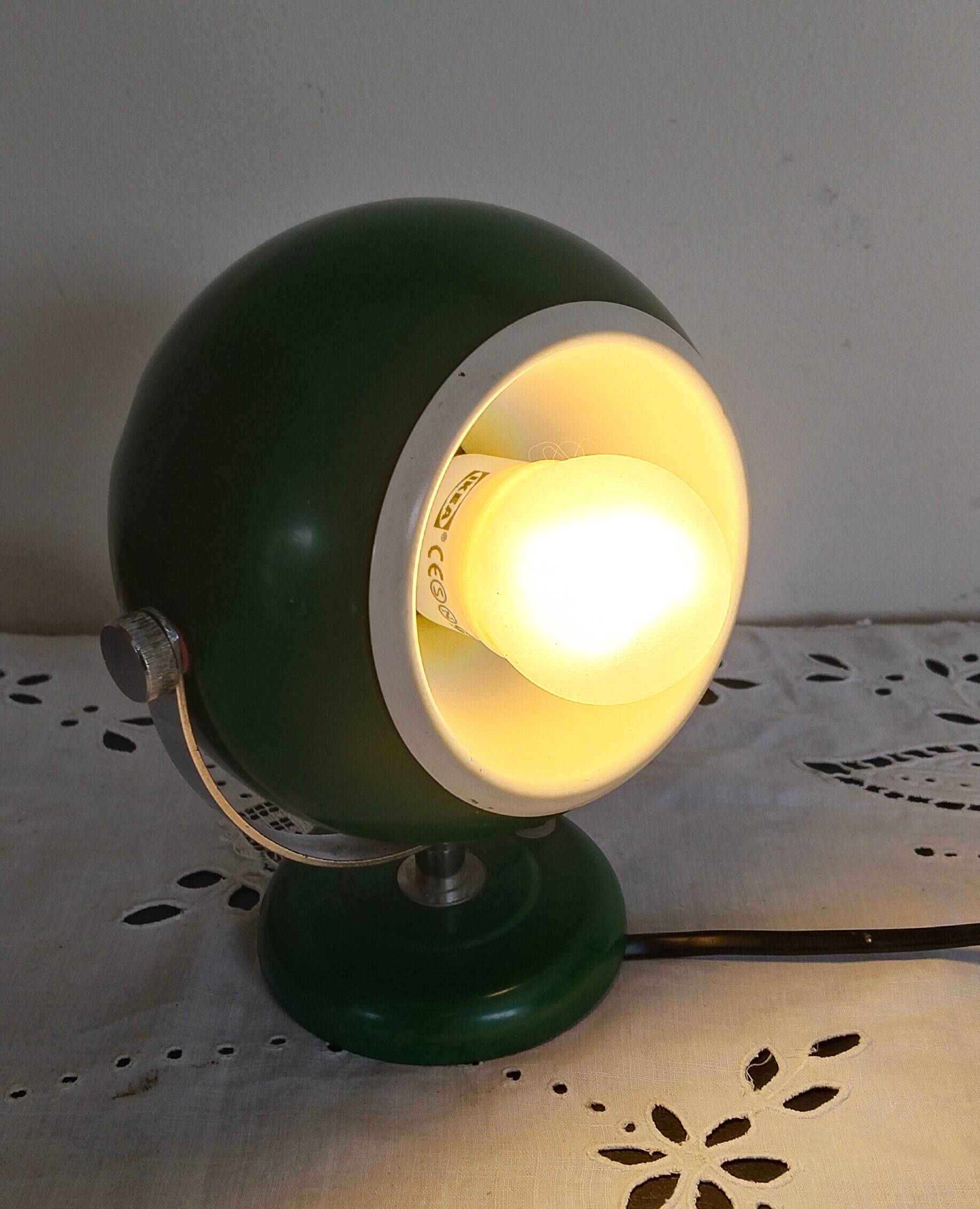 Green "Eye Ball" ball lamp