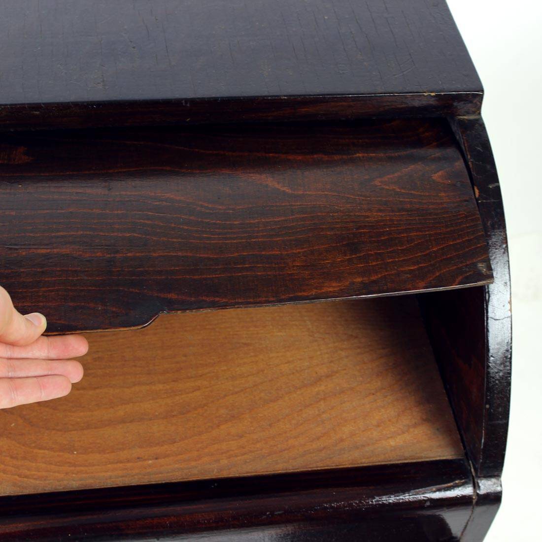 Enfilade des années 1950 avec plateau coulissant en contreplaqué courbé, Tchécoslovaquie