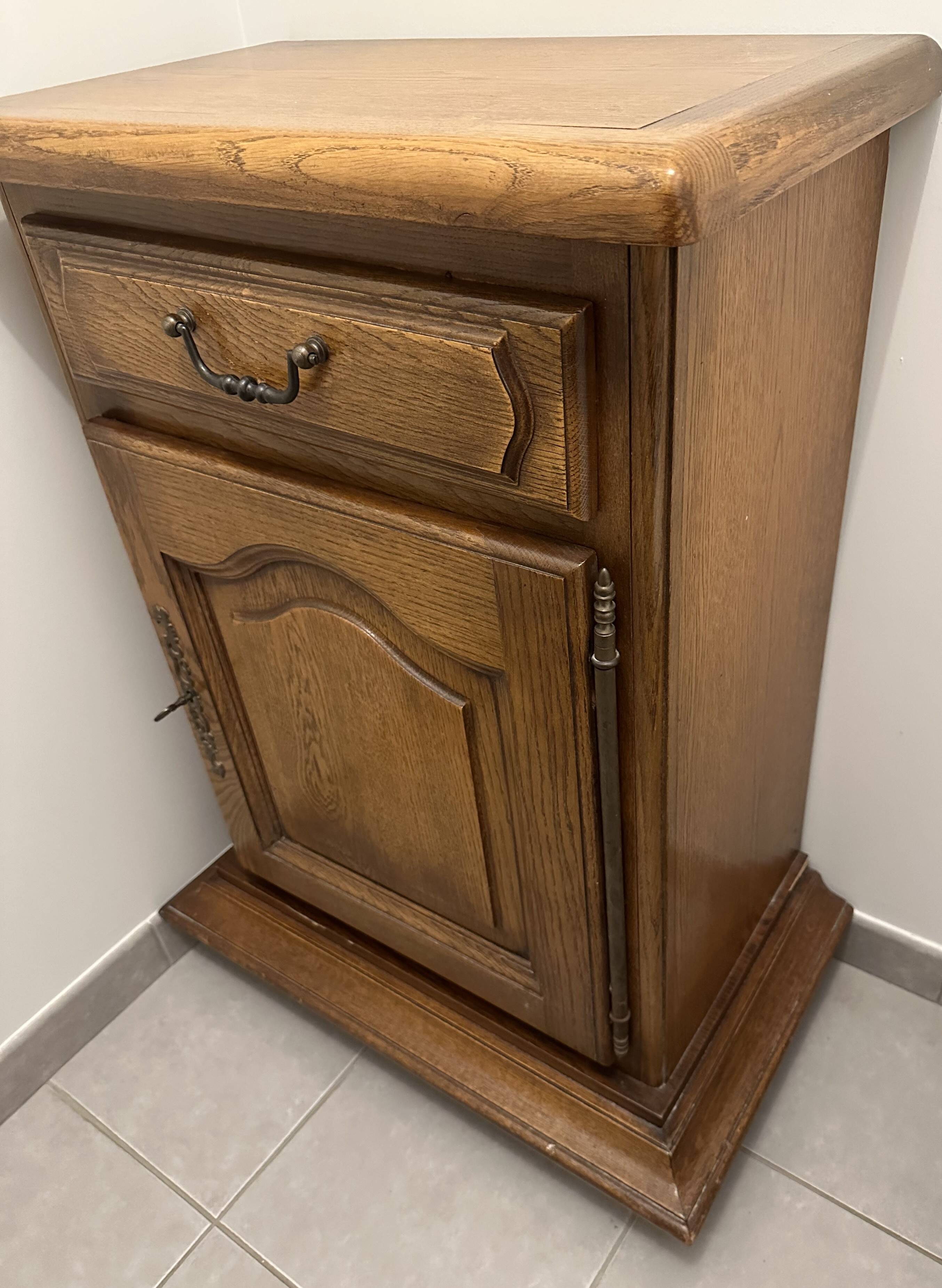 Buffet with 1 door, 1 drawer in solid oak