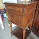 Ancien chevet table de nuit plate de marbre