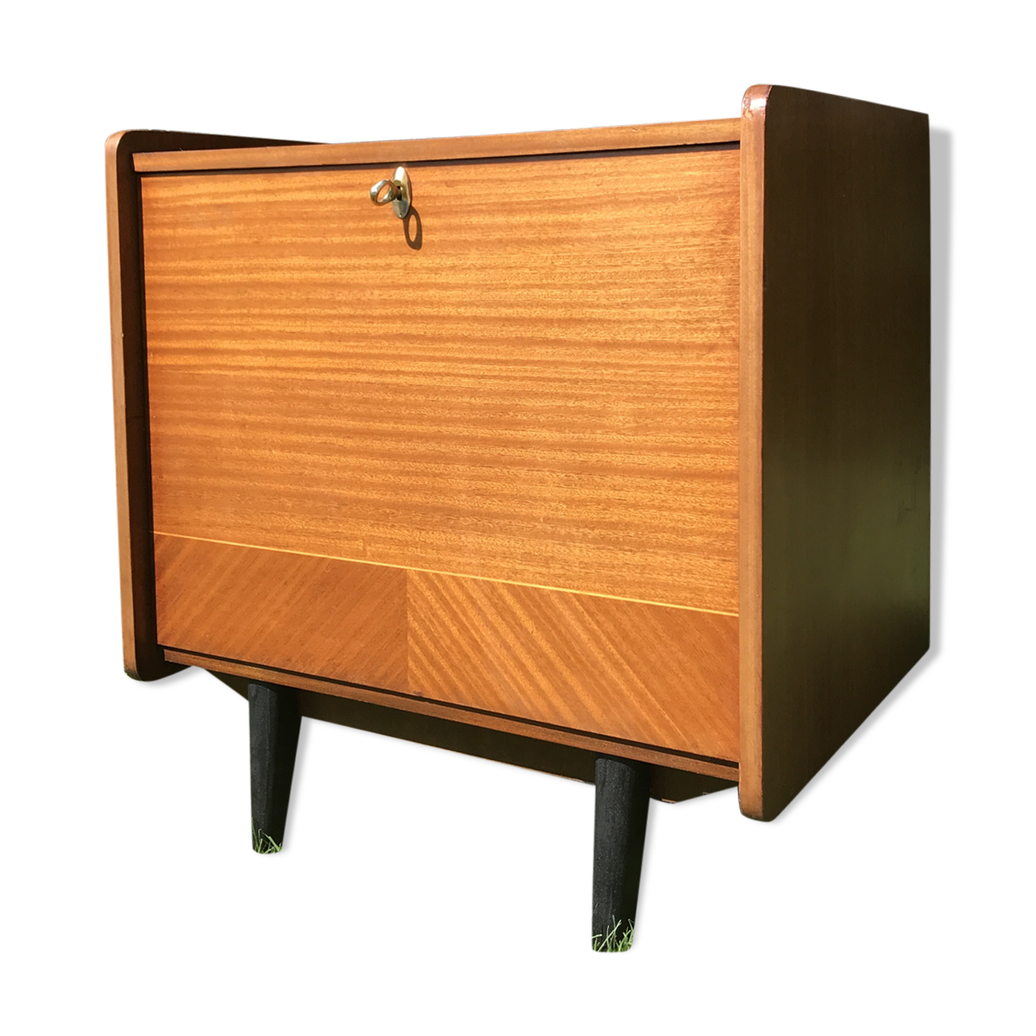 Vintage mahogany bar