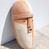 Masque en bois esprit Adouma