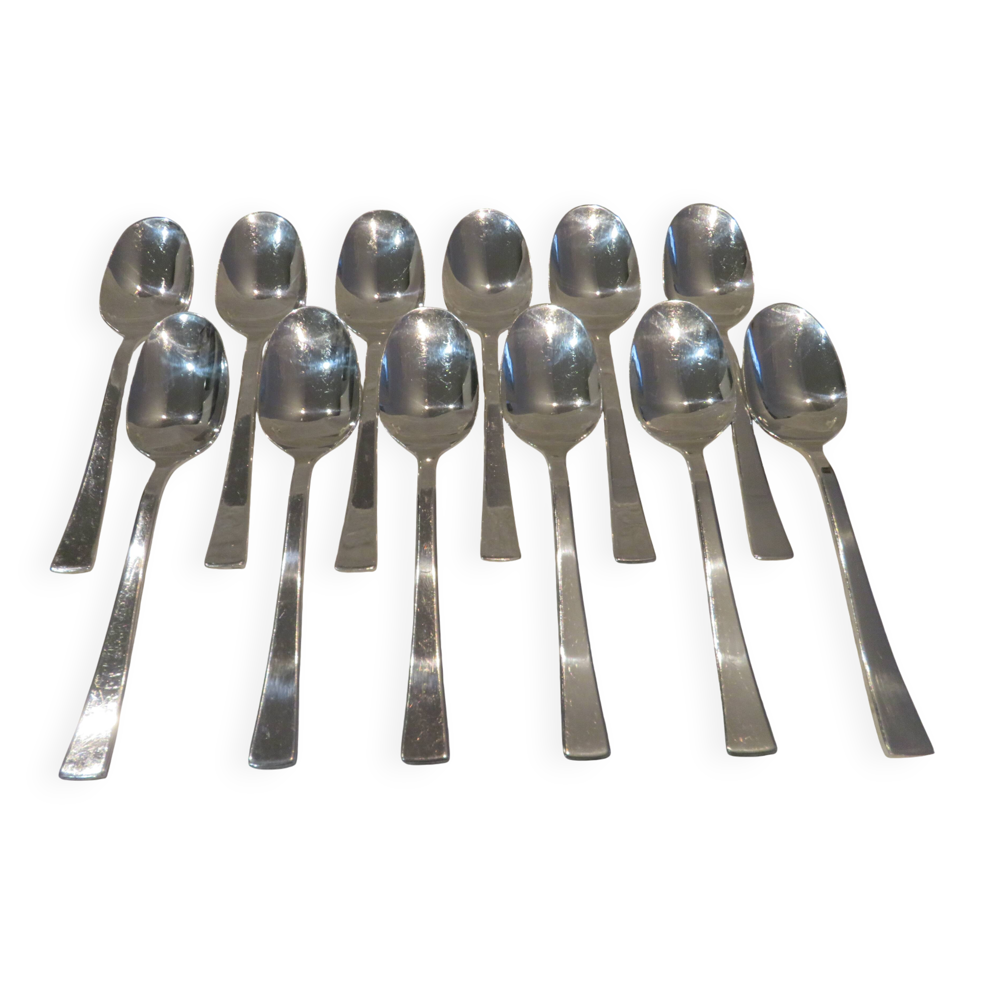 12 Christofle Concorde silver plated dessert spoons, 17cm