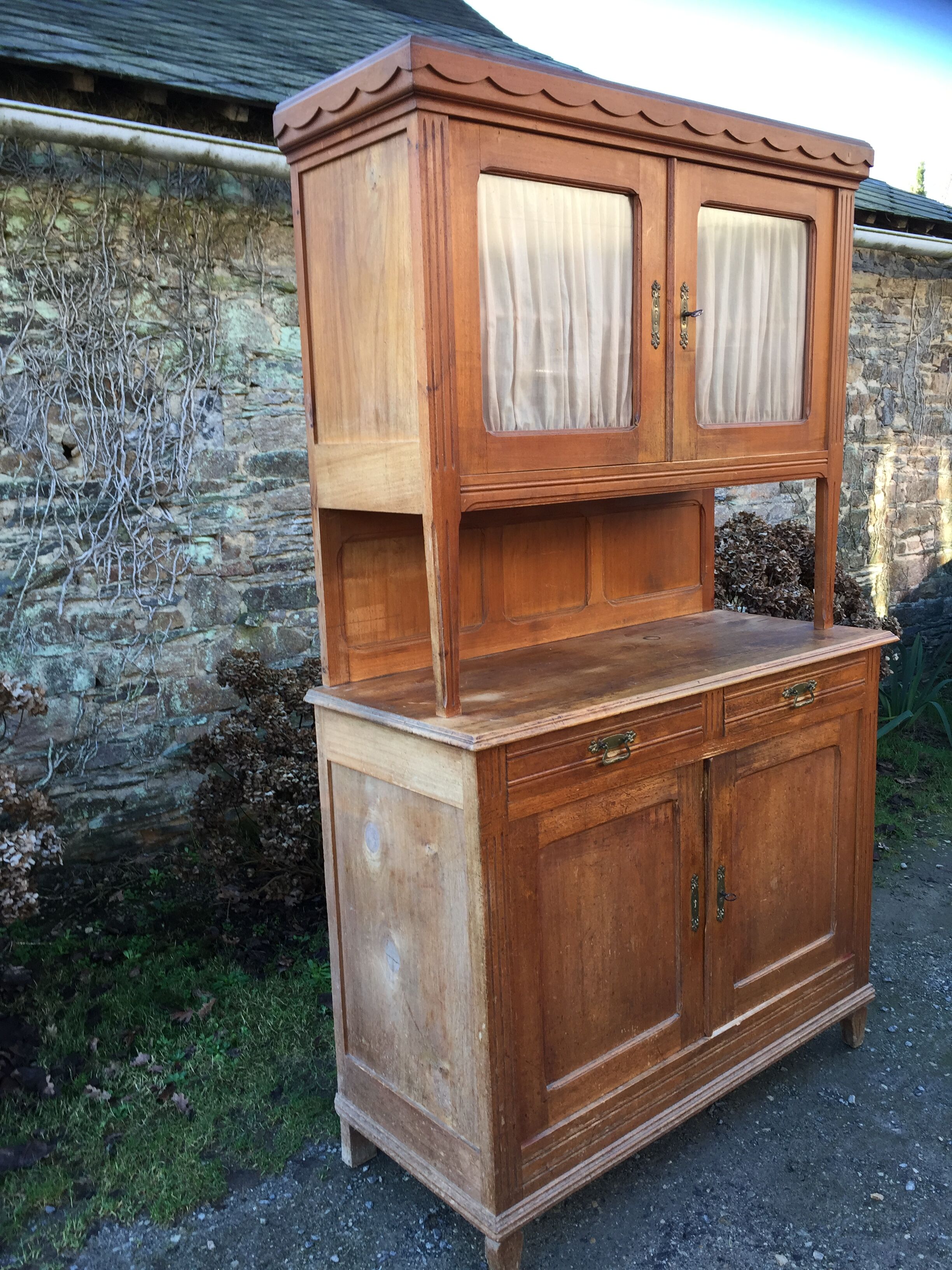 Vintage Parisian buffet with 2 bodies in white poplar wood
