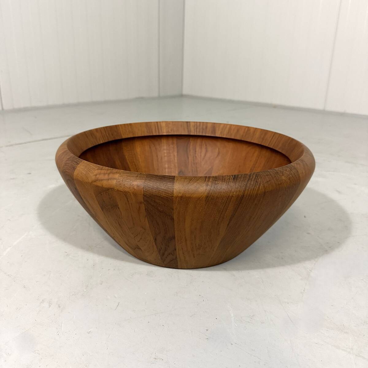 Richard Nissen large teak salade bowl fruit bowl Denmark 1960’s