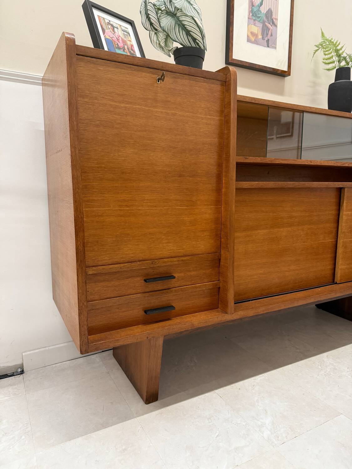 Vintage sideboard / buffet