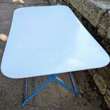 Folding garden table