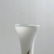 Vase en verre Opaline.