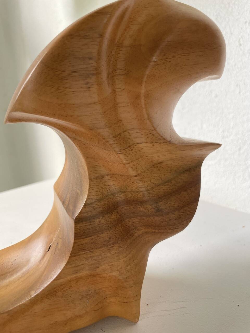 Wooden sculpture vase