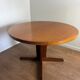 Table ronde salle à manger vintage