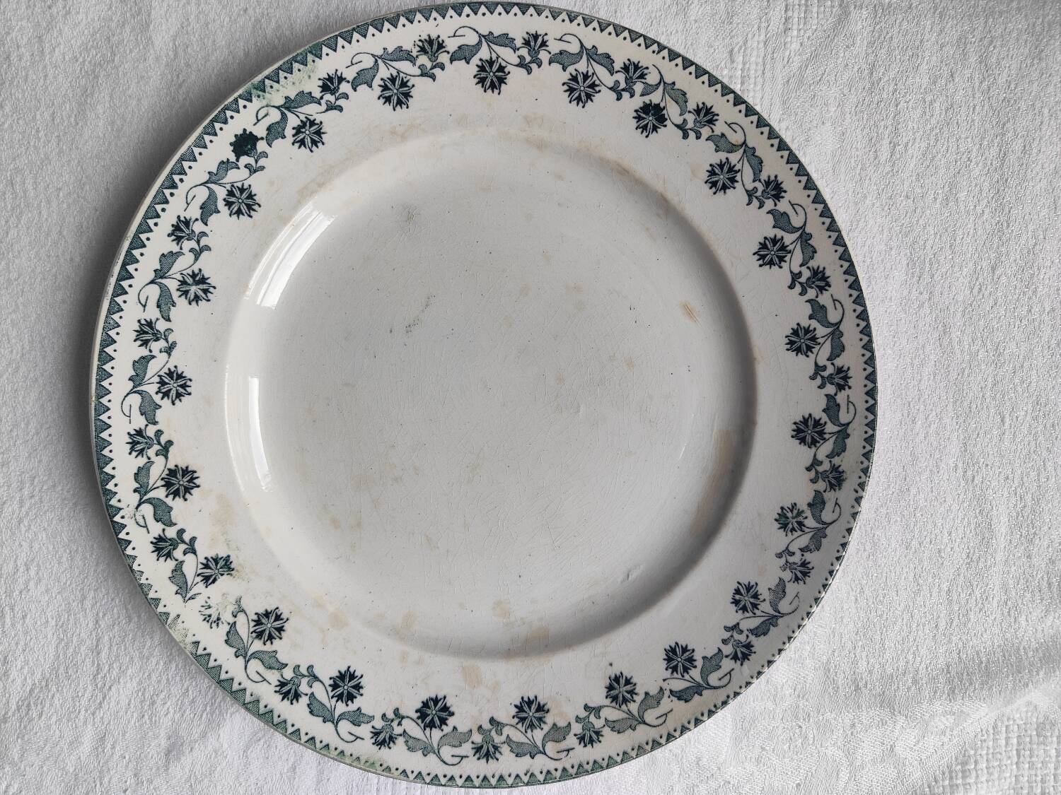 Moulin des Loups Hamage Plates