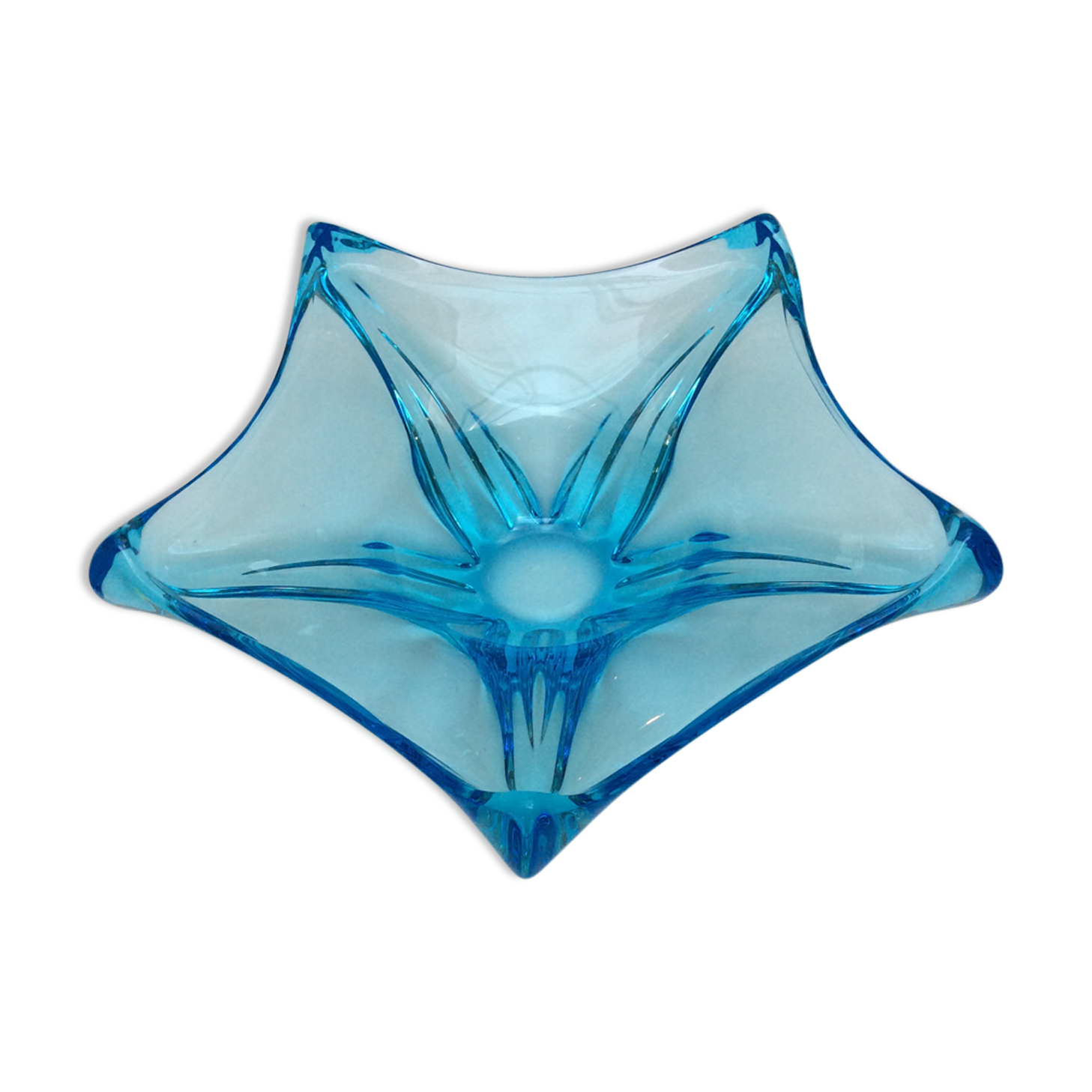 Empty pocket or fruit bowl