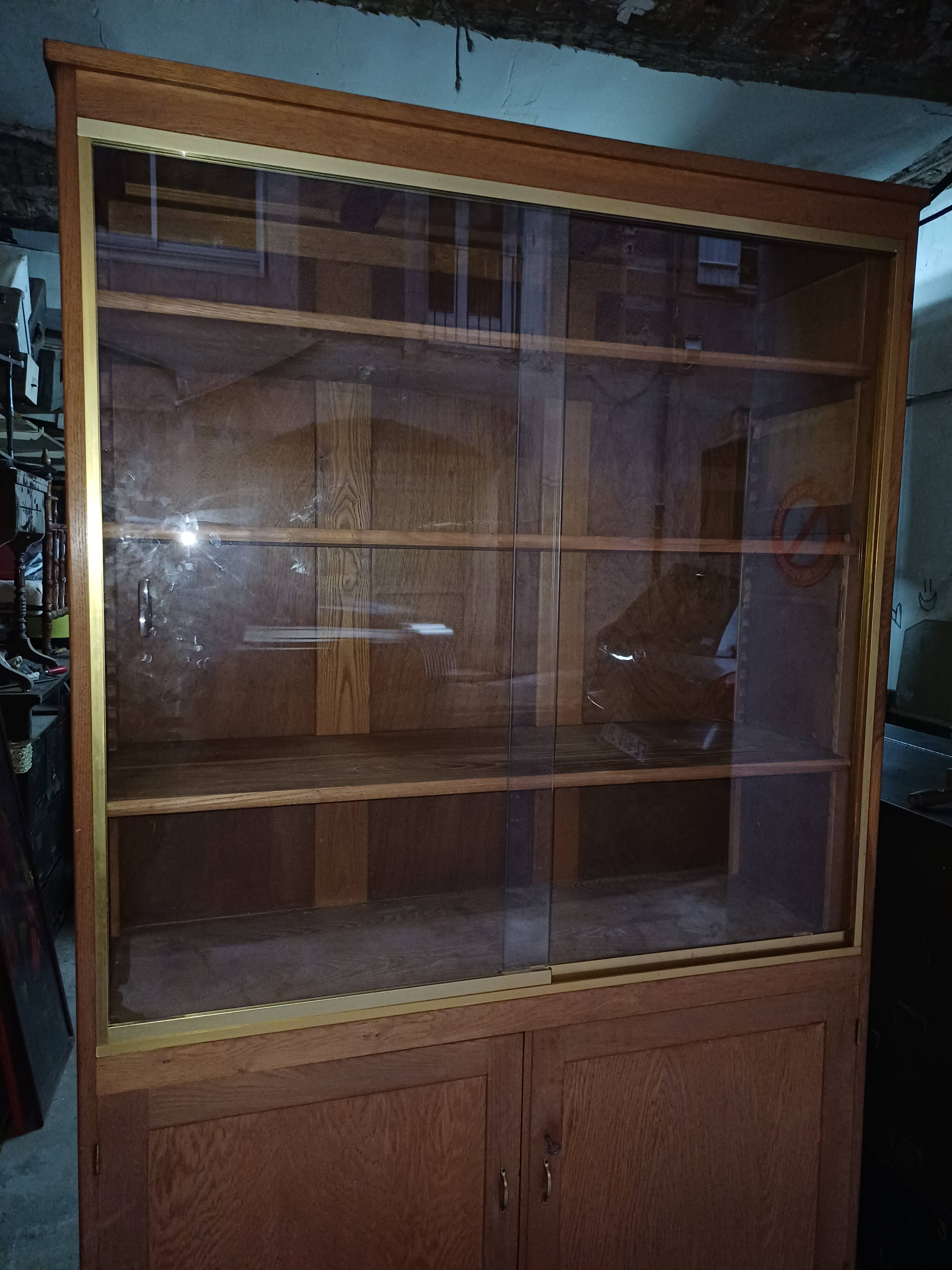 Grande Bibliothèque, Vitrine en bois massif, Design Fonctionnel 1950, 1960