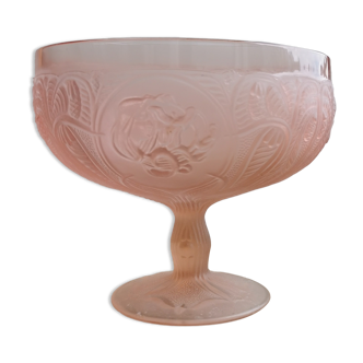 Coupe sur pied en verre rose