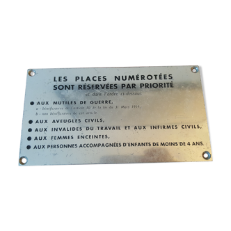 Ancienne plaque métallique places réservées mutilés de guerre transport en commun sncf